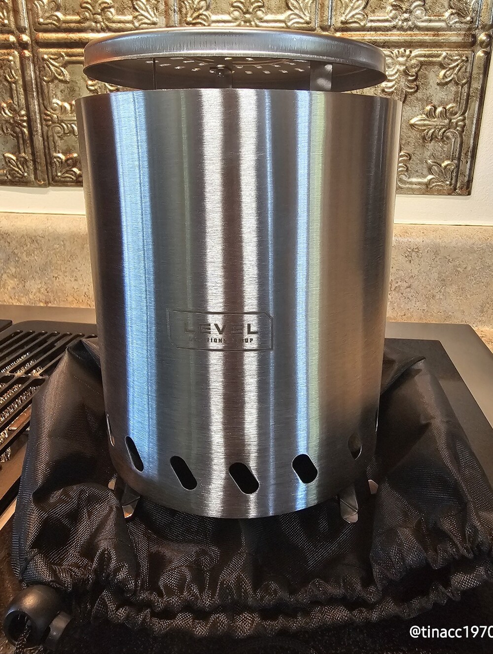 Level Solutions Group Tabletop Smokeless Stove